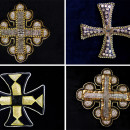 Crosses on the phelonion, the Great Lent